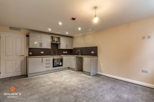 Flat 4 Lounge/Kitchen- click for photo gallery